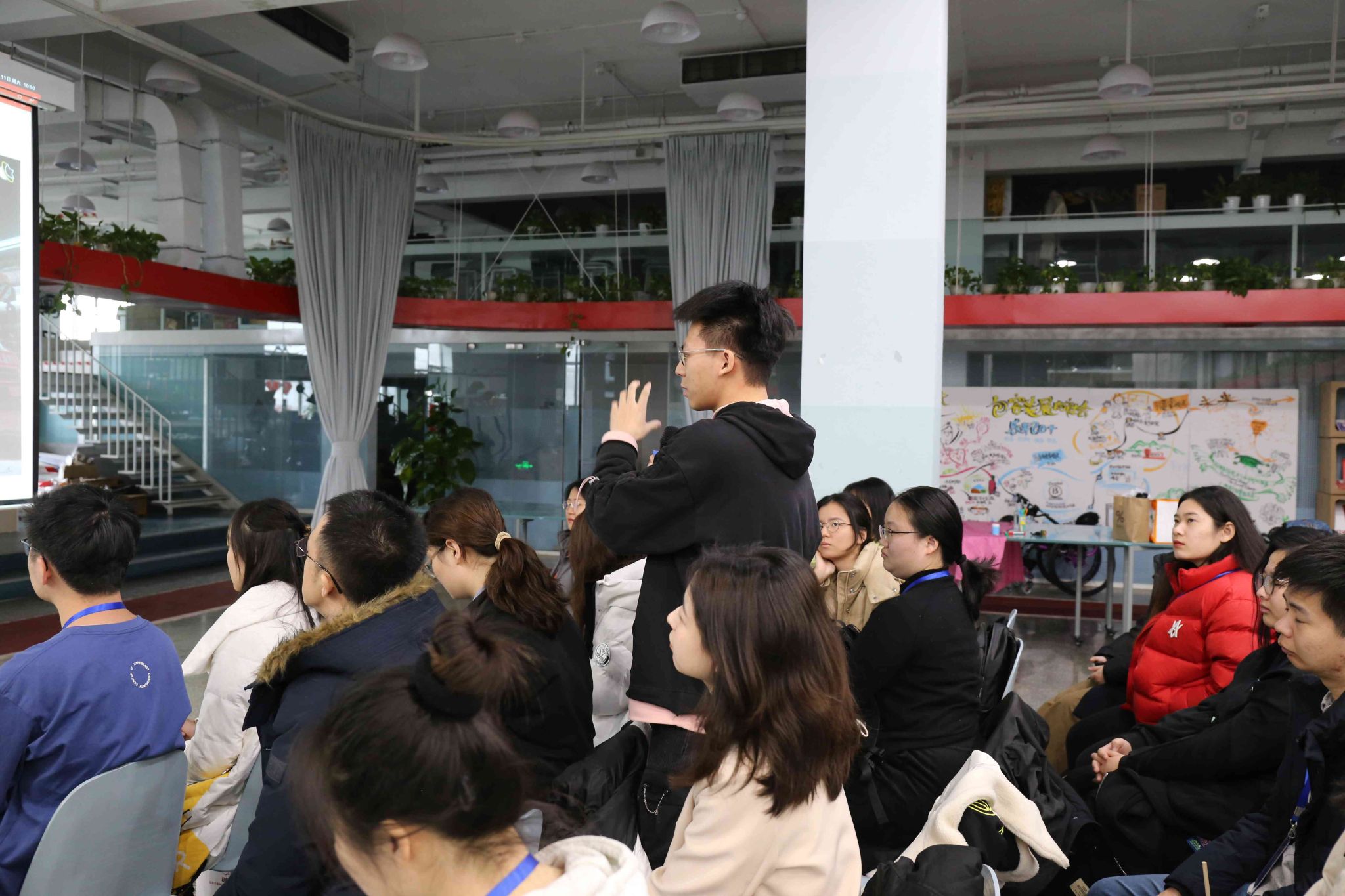 左维_副本.jpg 左维_副本.jpg