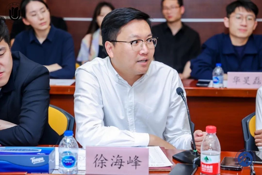 图片12 校友徐海峰.JPG