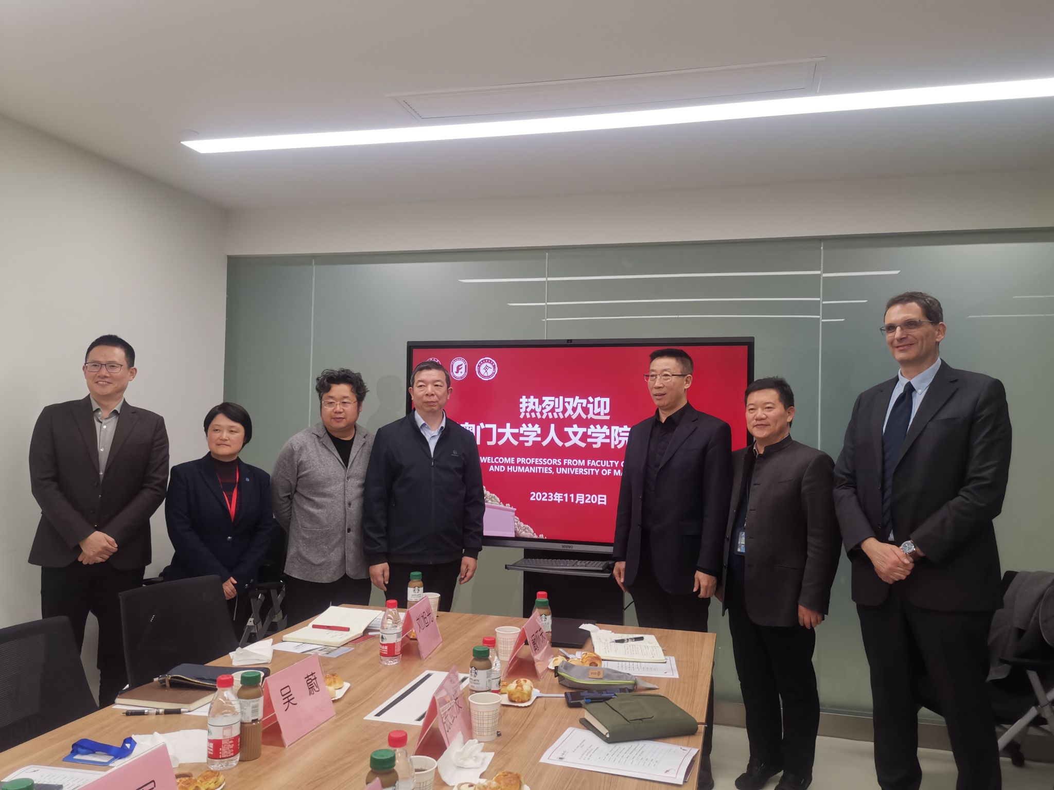 1120-3.jpg 1120-3.jpg