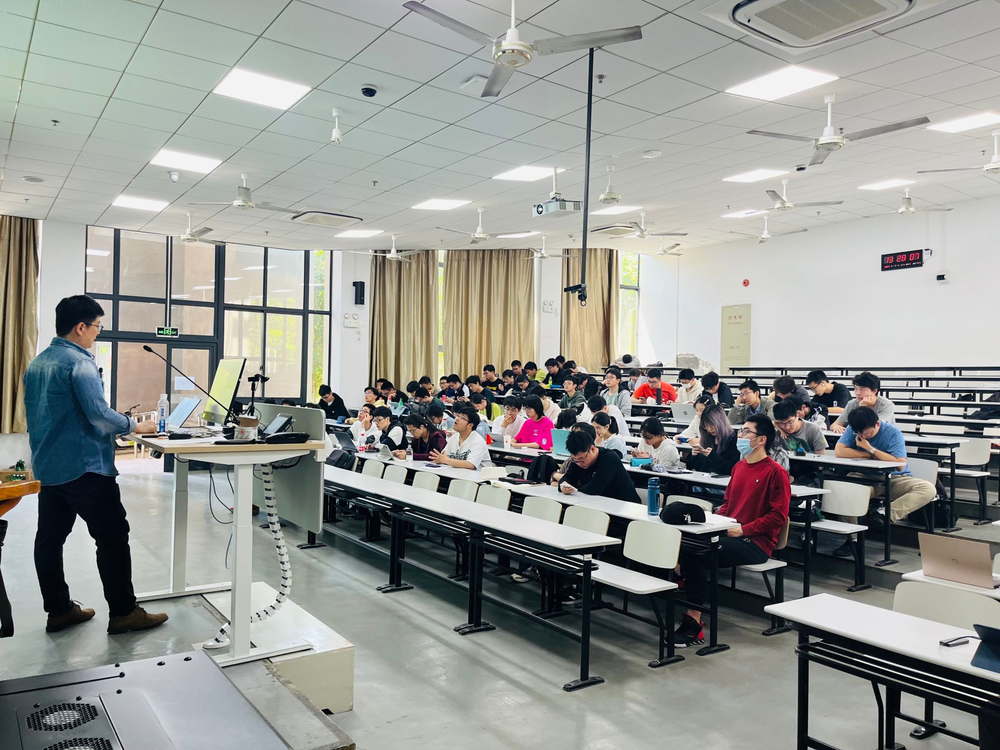 c1cd5ee11e30f8a38ad5ff939eef5ec.jpg c1cd5ee11e30f8a38ad5ff939eef5ec.jpg